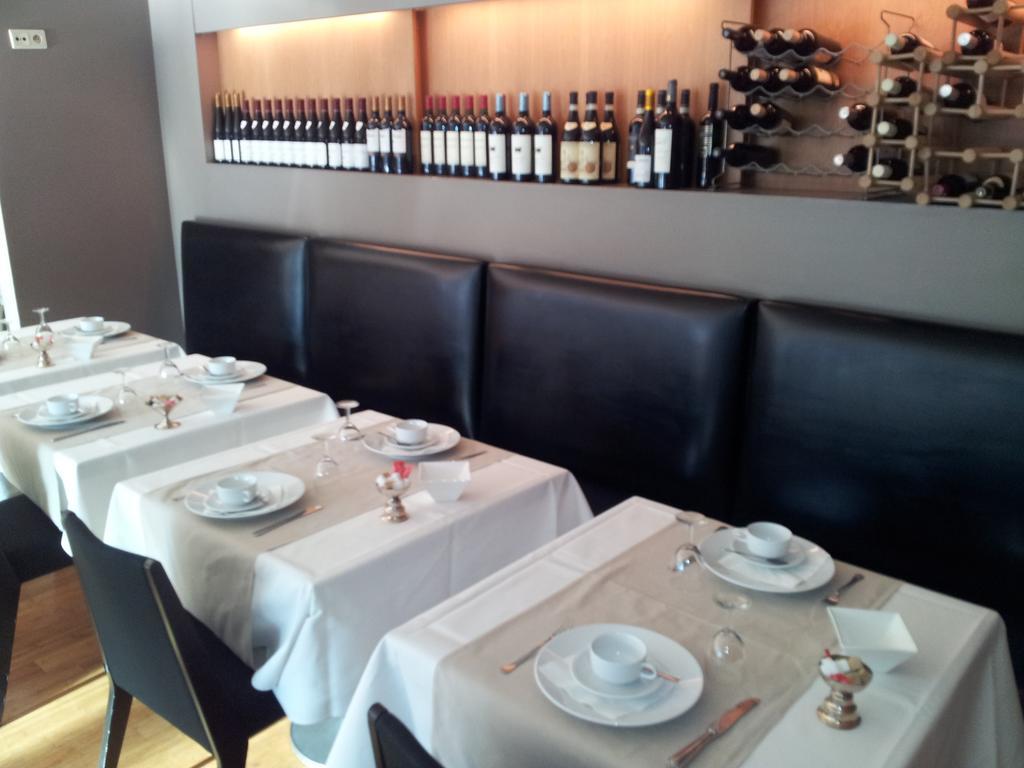 Hotel De Zalm 헤렌탈스 외부 사진